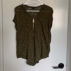 Short sleeve sweater